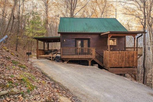 225 Platinum Dr, Slade, KY, 40376 | Card Image