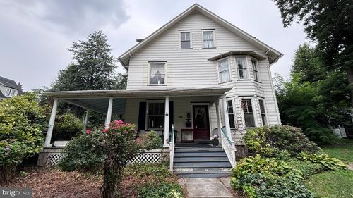 102 Main St, Riverton, NJ, 08077-1153 | Card Image