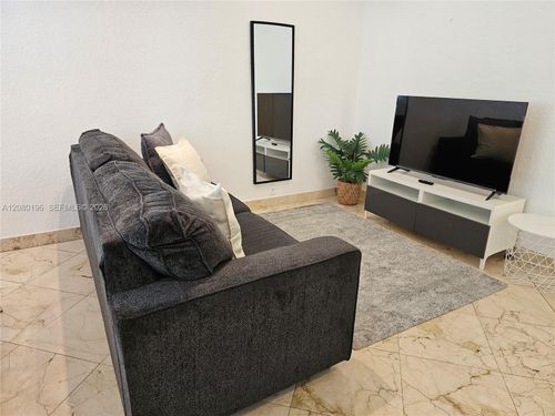 203-500 14th St, Miami Beach, FL, 33139-4094 | Card Image