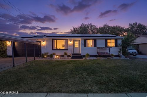 5807 S Bramblewood Ln, Salt Lake City, UT, 84118-6071 | Card Image