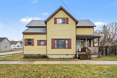 700 E Fulton Street, Bay City, MI, 48706 | Card Image