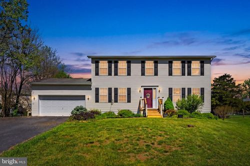 245 Baer Oak Dr, MAURERTOWN, VA, 22644-2564 | Card Image
