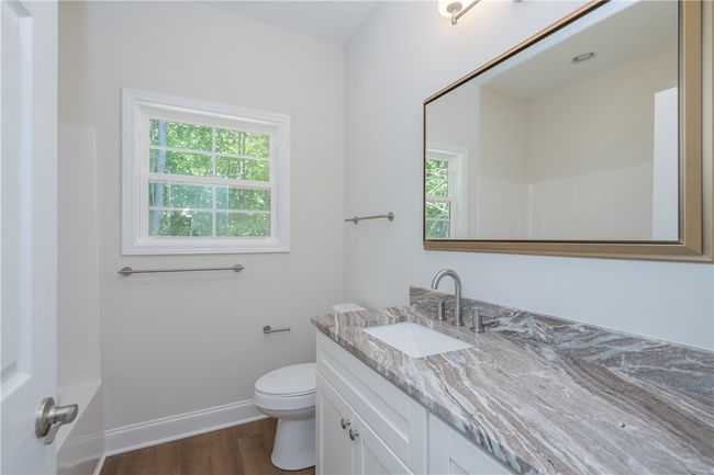 Secondary Bath | Image 23