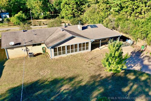 2416 Madison St, Hugo, OK, 74743-8500 | Card Image