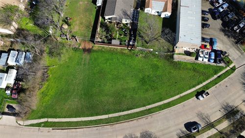 810 Hopkins St, Garland, TX, 75040-7379 | Card Image