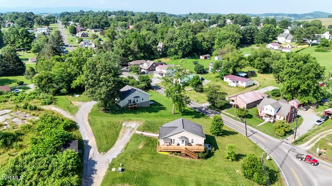 517 W Glade St, House other with 3 bedrooms, 3 bathrooms and null parking in Glade Spring VA | Image 52