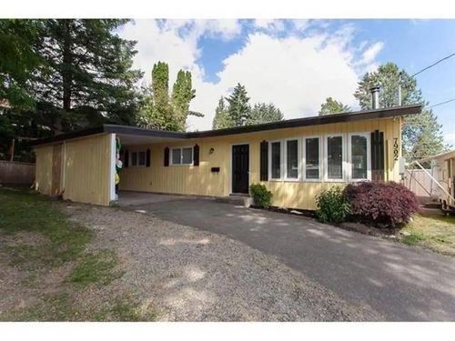 7902 Burdock St, Mission, BC, V2V4Y1 | Card Image