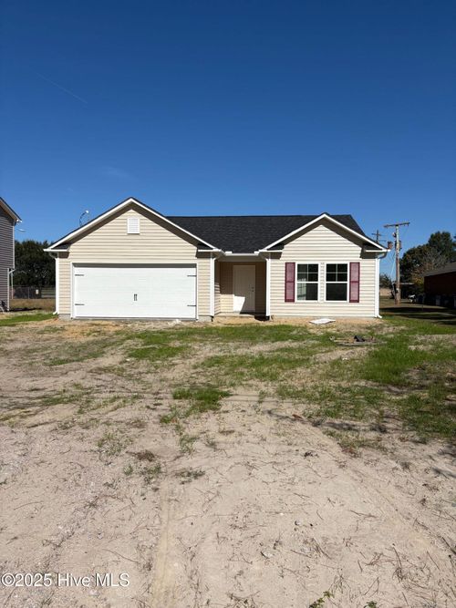 106 W Nelson St, Robersonville, NC, 27871-9768 | Card Image