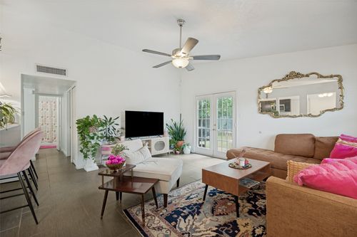 9443 Culberson St, Dallas, TX, 75227-5074 | Card Image