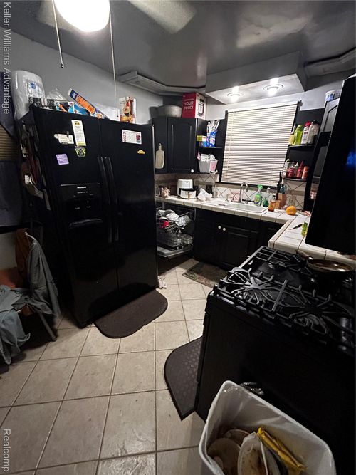 14141 Stahelin Ave, Detroit, MI, 48223-2933 | Card Image