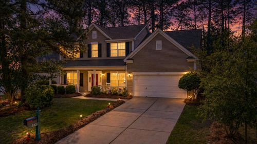533 Pointe Of Oaks Rd, Summerville, SC, 29485-6211 | Card Image