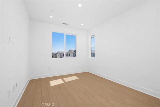 125 Seep, Condo with 4 bedrooms, 4 bathrooms and 2 parking in Irvine CA | Image 25