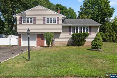 167 Middlesex Ave, Paramus, NJ, 07652-3239 | Card Image