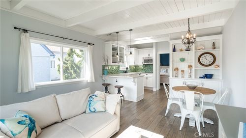 unit-4-5510 Driftwood St, Oxnard, CA, 93035-1091 | Card Image