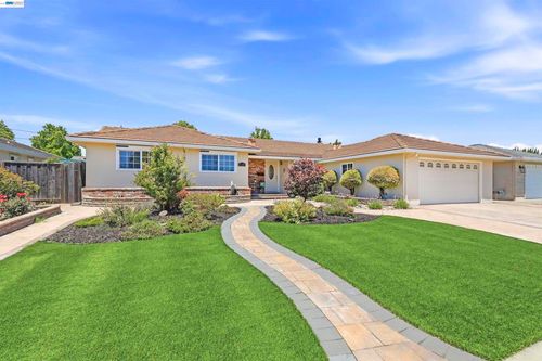 5157 Eggers Dr, Fremont, CA, 94536 | Card Image