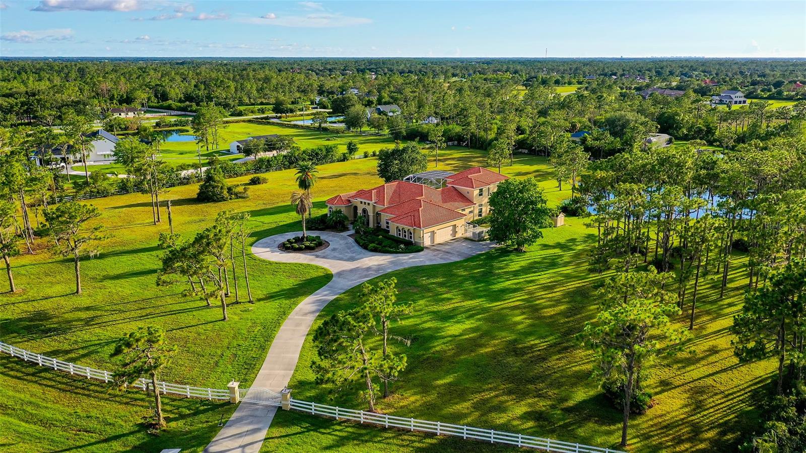 213th St, Bradenton, FL 34202