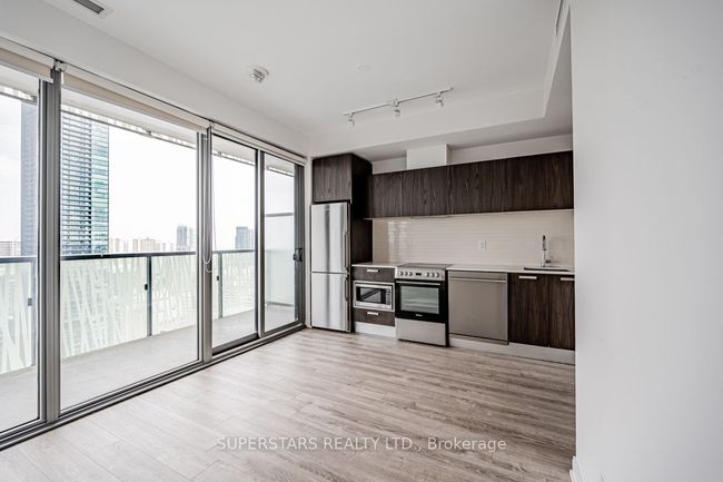 2413 - 50 Charles St E, Condo with 0 bedrooms, 1 bathrooms and null parking in Toronto ON | Image 16