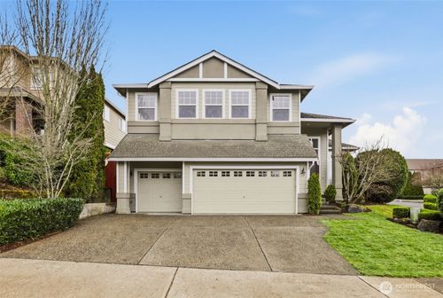 2005 Ne 35th Pl, Renton, WA, 98056-2090 | Card Image