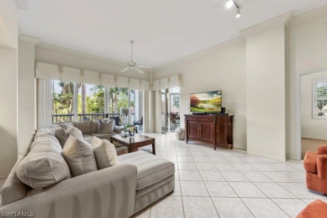 105 - 6573 Marissa Loop, Condo with 3 bedrooms, 2 bathrooms and null parking in Naples FL | Image 7