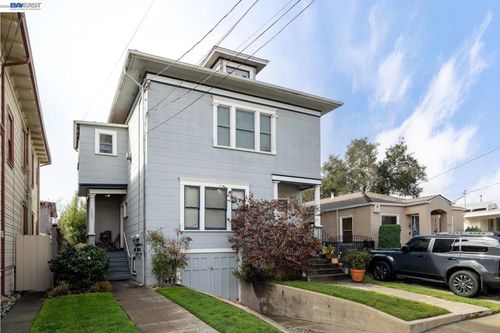 1527 8th St, Alameda, CA, 94501-6765 | Card Image