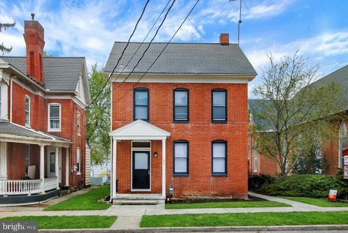 405 W King St, EAST BERLIN, PA, 17316-9698 | Card Image