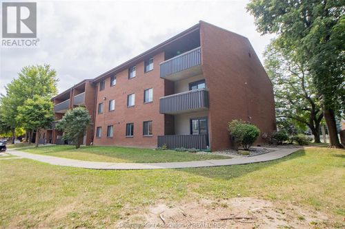 110-975 Grand Ave W, Chatham, ON, N7L4Z6 | Card Image