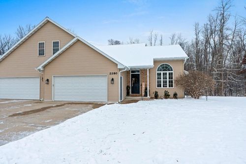 2280 Southern Cross Road, Howard, WI, 54303 | Card Image