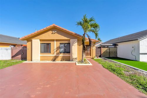 7579 W 31st Ave, Hialeah, FL, 33018-5237 | Card Image