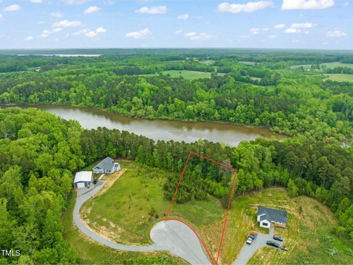10 Yearling Way, Buffalo Junction, VA, 24529-3227 | Card Image