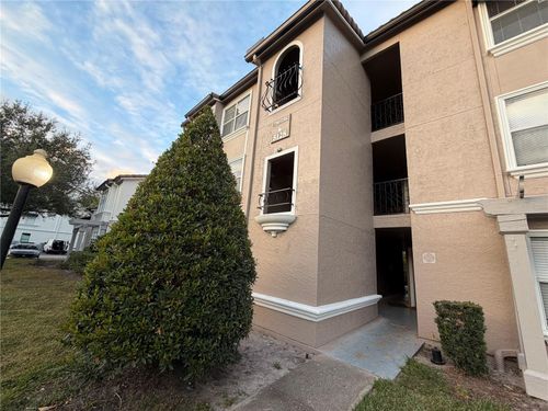 725-5128 Conroy Rd, ORLANDO, FL, 32811-3740 | Card Image