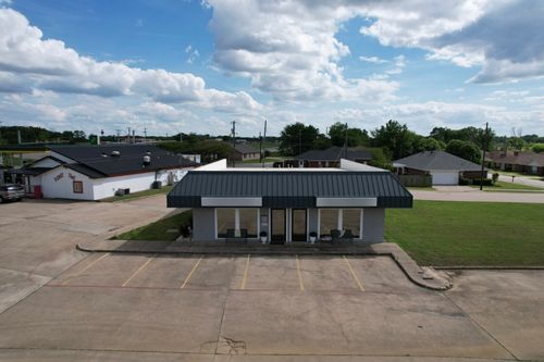 440 S Hillcrest Dr, Sulphur Springs, TX, 75482-3649 | Card Image