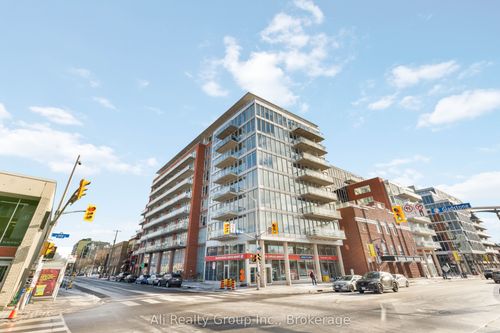 {{alt}} | Card Image