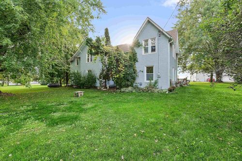 N10035 N Bluemound Road, Lomira, WI, 53050 | Card Image