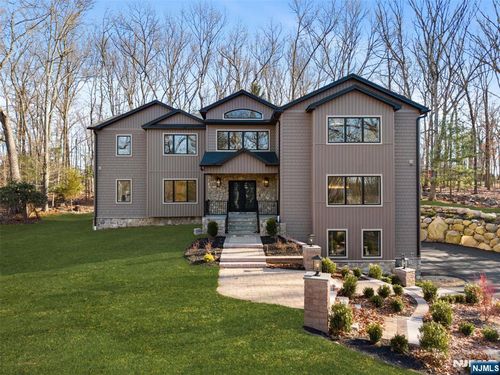 206 Peterson Pl, Ramsey, NJ, 07446 | Card Image