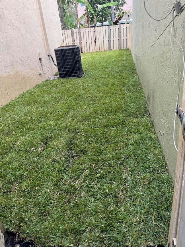 4232 Lake Tahoe Cir, House other with 3 bedrooms, 3 bathrooms and null parking in West Palm Beach FL | Image 25