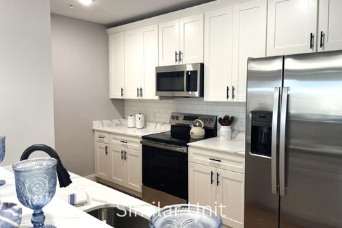 126-303 Dunbar St, Manchester, NH, 03103 | Card Image