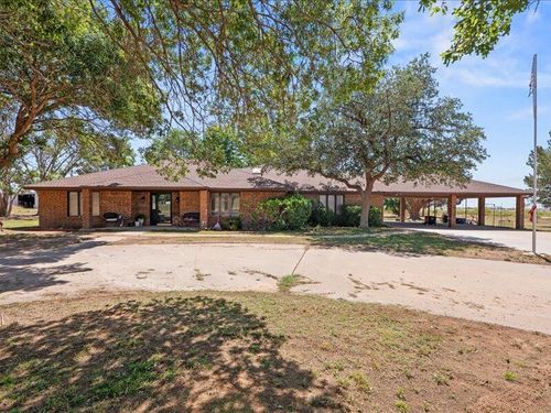2803 Thomas Drive, Denver City, TX, 79323 | Card Image