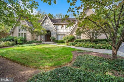 8917 Harvest Square Ct, Rockville, MD, 20854-4475 | Card Image