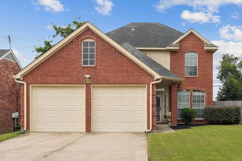 1552 Dublin Cir, Grapevine, TX, 76051-2788 | Card Image