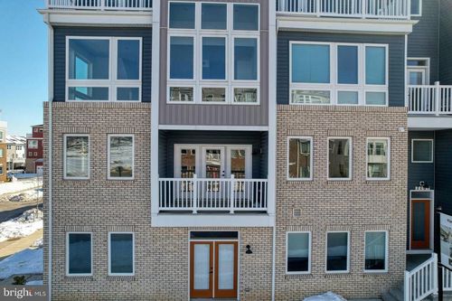 710 Iron Forge Rd, FREDERICK, MD, 21702-1595 | Card Image