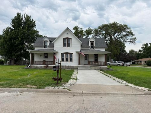 790 E Nebraska St, David City, NE, 68632-1941 | Card Image