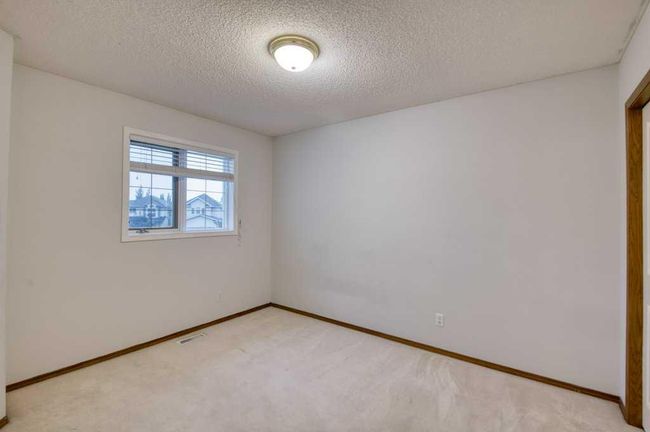 321 Douglas Ridge Pl Se, House detached with 3 bedrooms, 2 bathrooms and 2 parking in Calgary AB | Image 34