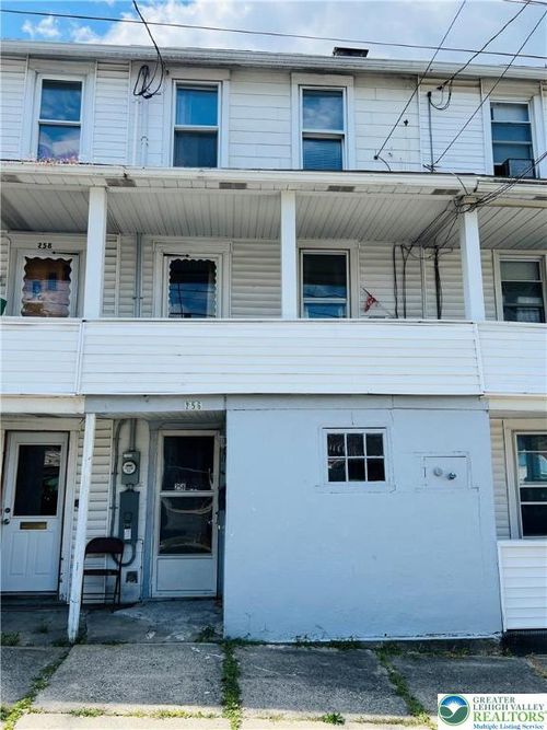 256 5th St, COALDALE, PA, 18218-1412 | Card Image