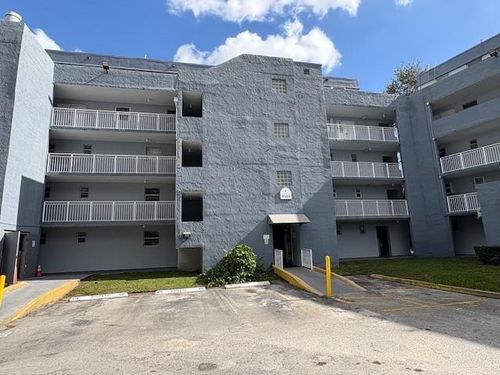 apt-f401-9359 Fontainebleau Blvd, Miami, FL, 33172-4261 | Card Image