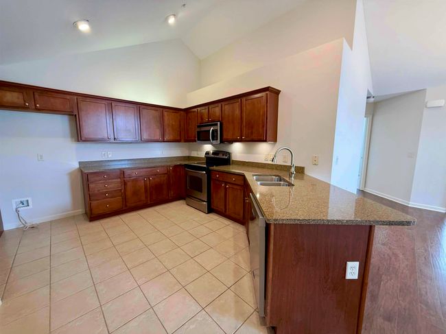 1655 W Southfield Cir, Condo with 2 bedrooms, 2 bathrooms and null parking in Cordova TN | Image 6