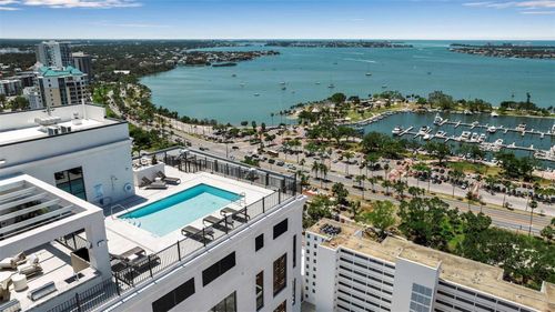 902-33 S Palm Ave, SARASOTA, FL, 34236-5661 | Card Image