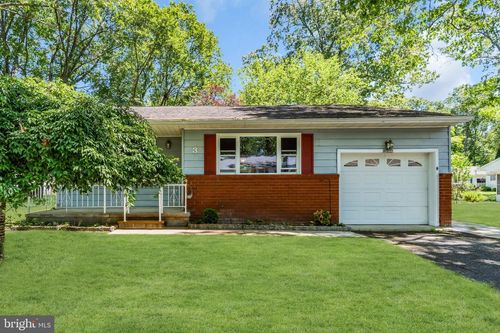3 Idaho Dr, Whiting, NJ, 08759-1105 | Card Image