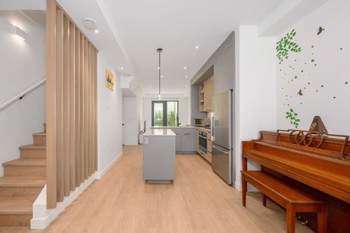 203-606 Foster Ave, Coquitlam, BC, V3J0L5 | Card Image