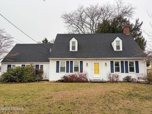 9 Lenker Ave, Selinsgrove, PA, 17870-9389 | Card Image