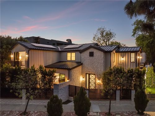 12085 Valleyheart Dr, Studio City, CA, 91604-3424 | Card Image